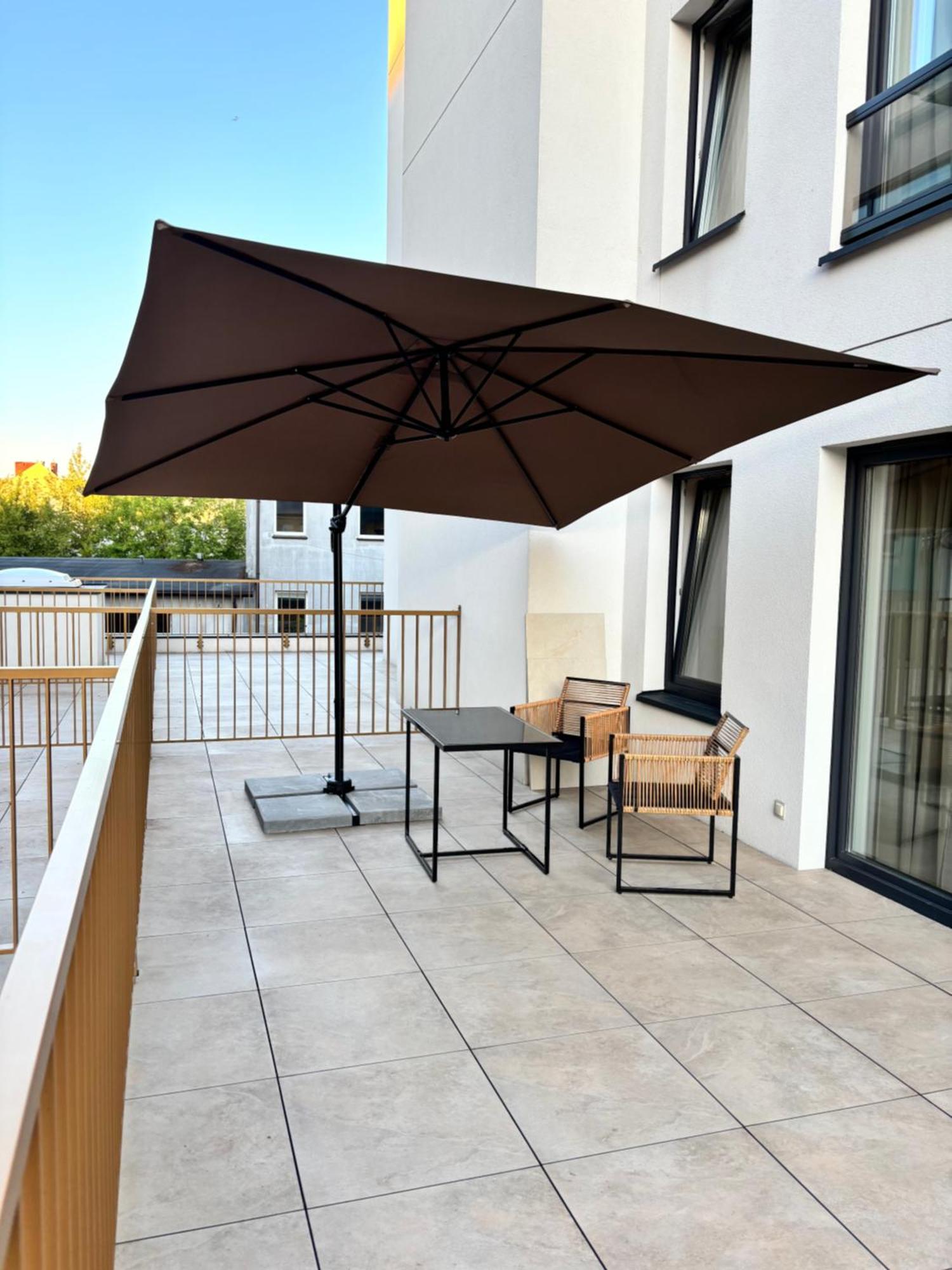 50 Apartment *